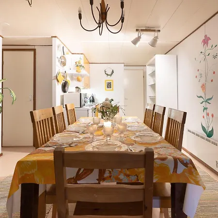 Ainola Arctic Hillside Apartment