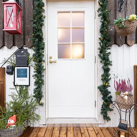 Ainola Arctic Hillside Apartman